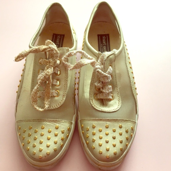 Stuart weitzman tennis shoes Clearance